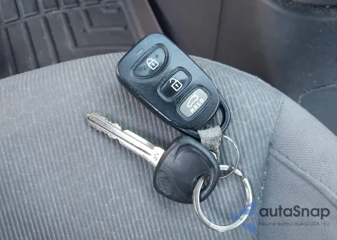 2017 Hyundai Elantra Se from USA, damaged, VIN 5NPD74LF6HH082089